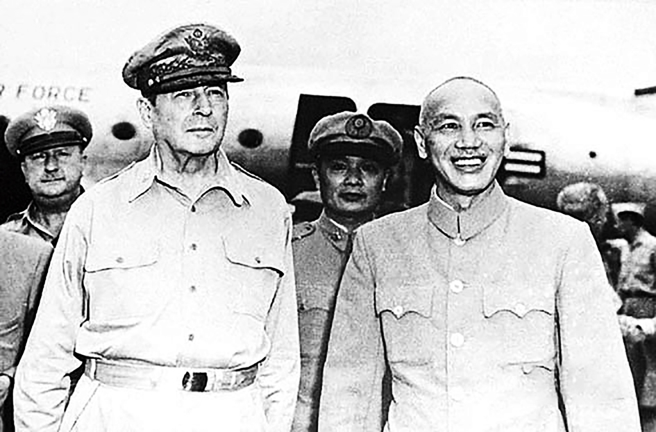 两位五星上将            蒋中正与麦克阿瑟（3）
