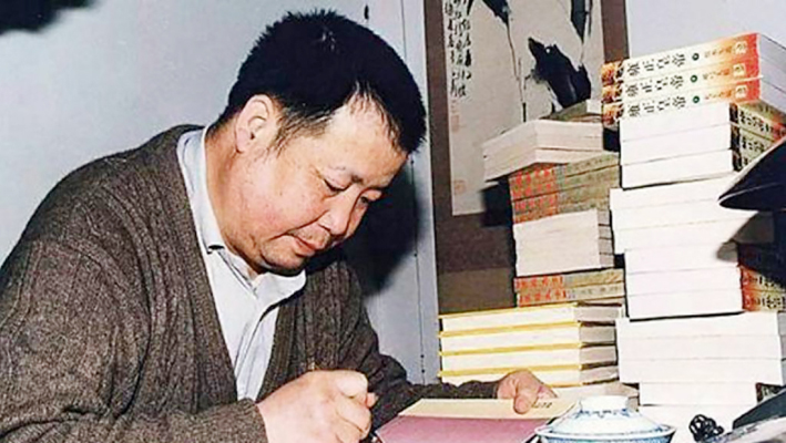 曾为王岐山反腐支招 知名作家二月河病逝