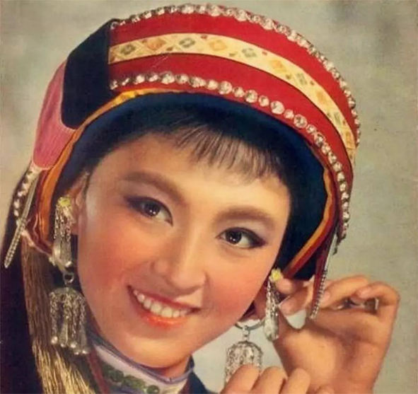 1964年摄制的电影《阿诗玛》演员杨丽坤。