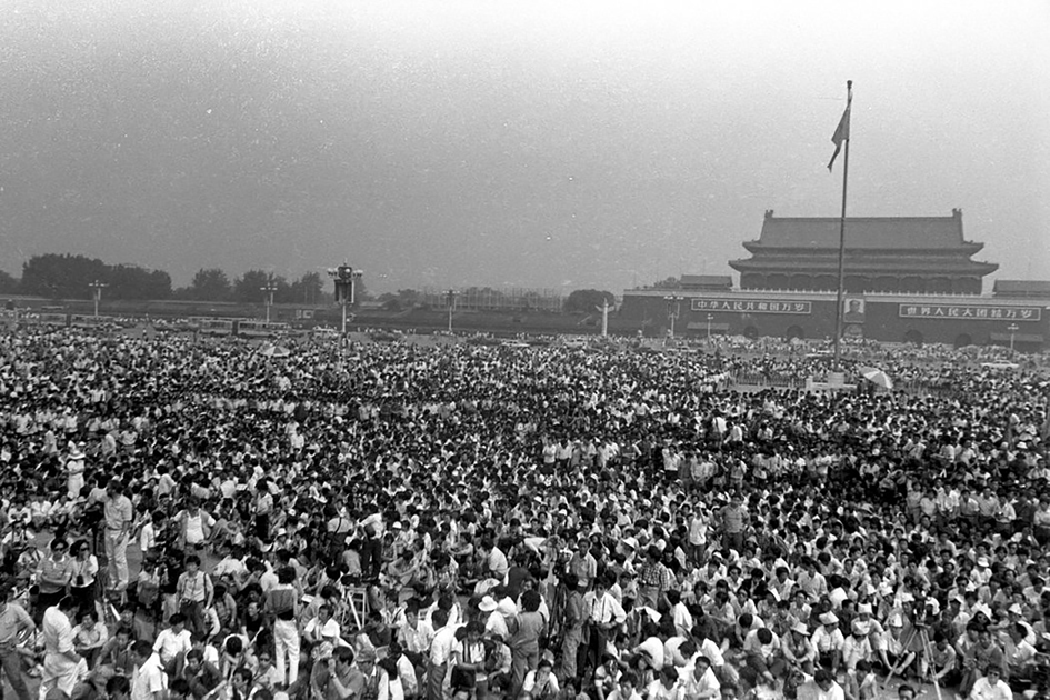 “六四”30周年  四个感人故事  普通中国人和外国人   共同的思考与信念
