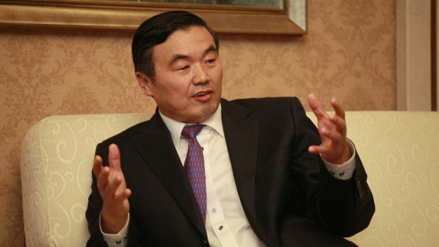 金融高官胡怀邦被查 妻儿也被带走（图）