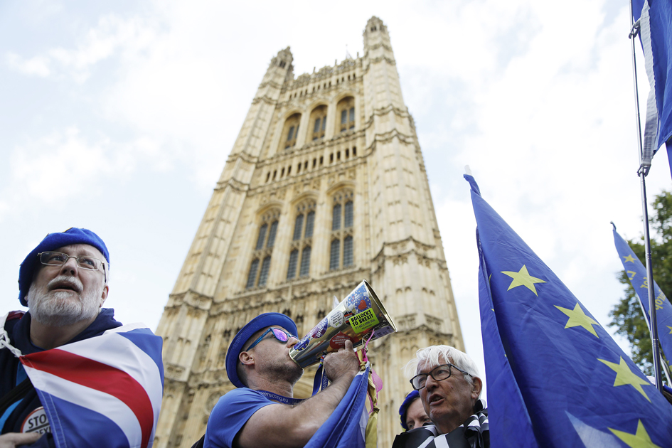 英首相约翰逊接连遭遇挫败  盼打破脱欧僵局 英国提前大选声再起