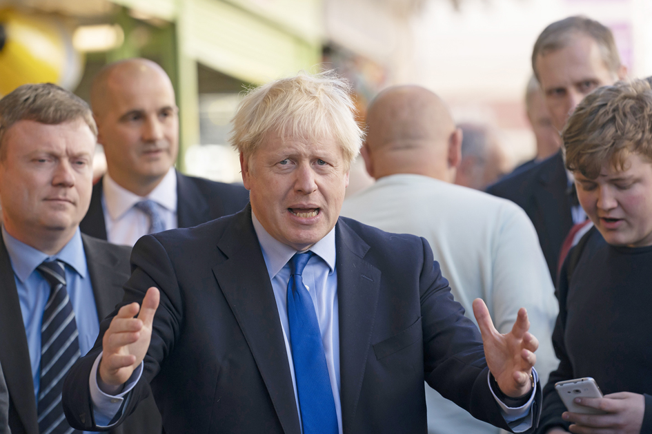 英国首相寻求脱欧妥协方案   国会角力连败  约翰逊转战布鲁塞尔