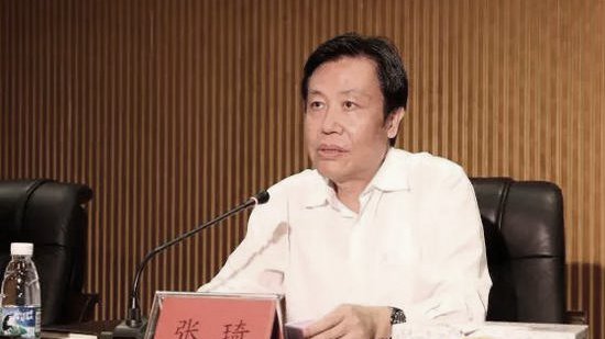 传海口书记遭抄现金13.5吨 帐面2680亿 黄金满屋 （图）