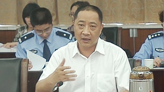 自首公安局局长为取悦领导 曾派直升机驱赶天鹅