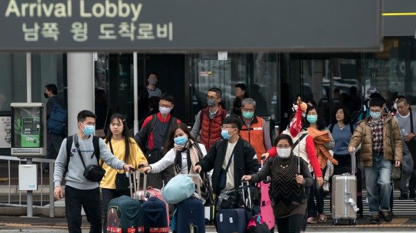 美国包机飞武汉撤侨 法俄计划类似行动 (组图)