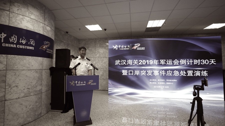 武汉官媒露馅 肺炎病毒疑去年9月已经现身 (组图)