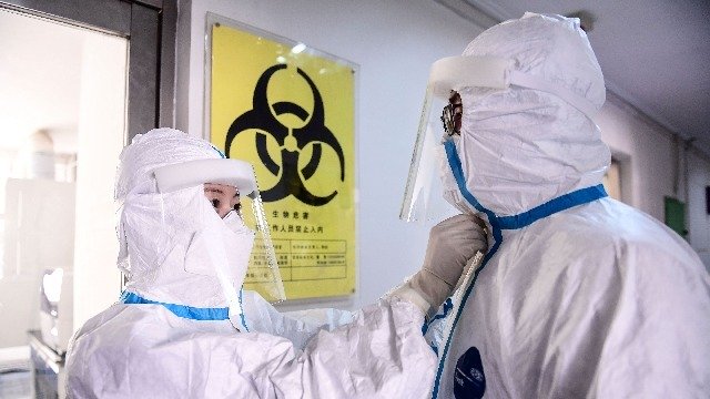 疾控中心官员怕被传染 携家人逃往泰国 (图)
