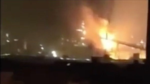 大陆急删视频：上海宝钢四高炉严重爆炸 (组图/视频）