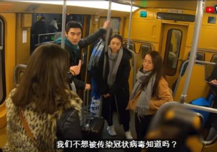 3个中国青年被轰出地铁 乘客反应令人意外(视频/图)