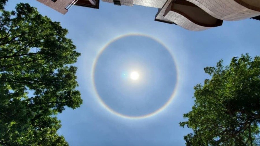 太阳在说 “ halo ” ？屏东现日晕奇景 (组图)