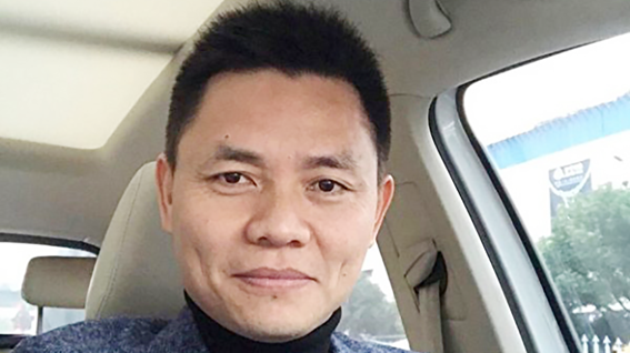两会代表纷纷落马 张雪忠发文吁保卫民权