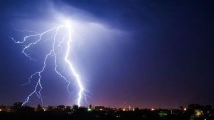 北京白昼如黑夜 两会开幕现场诡异 (视频/图)