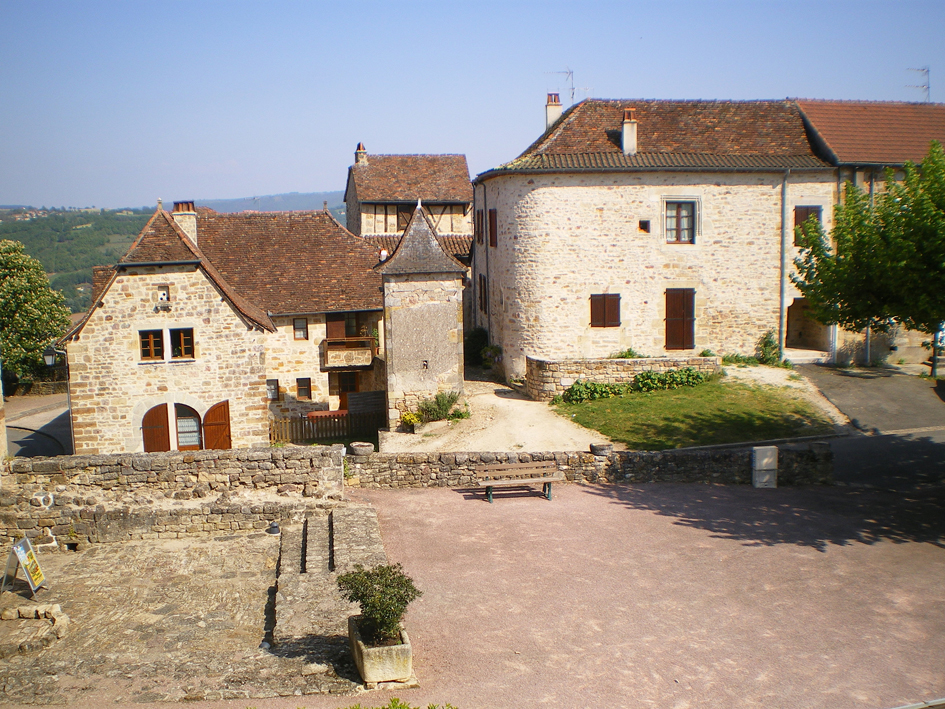 走进法国最美小镇  卡普德纳克（Capdenac-le-Haut）