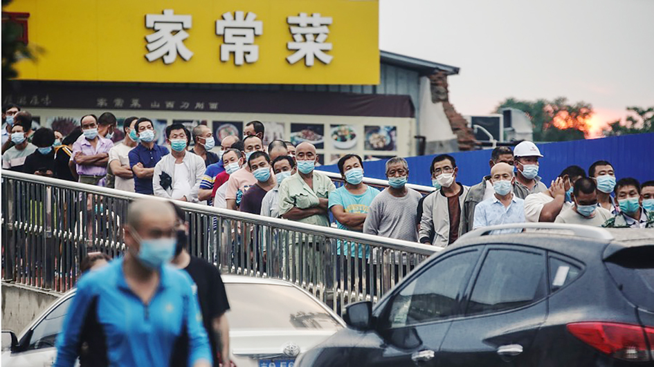 北京二次疫情恐大爆发/疫源地出现逃离潮