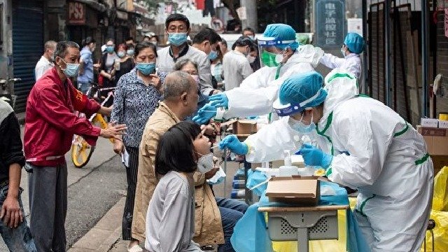 核酸检测月入千万 谁在发疫难之财？(图)
