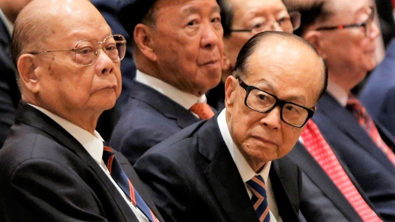与中共越行越远 李嘉诚将斥巨资打造 “ 香港城 ”(图)