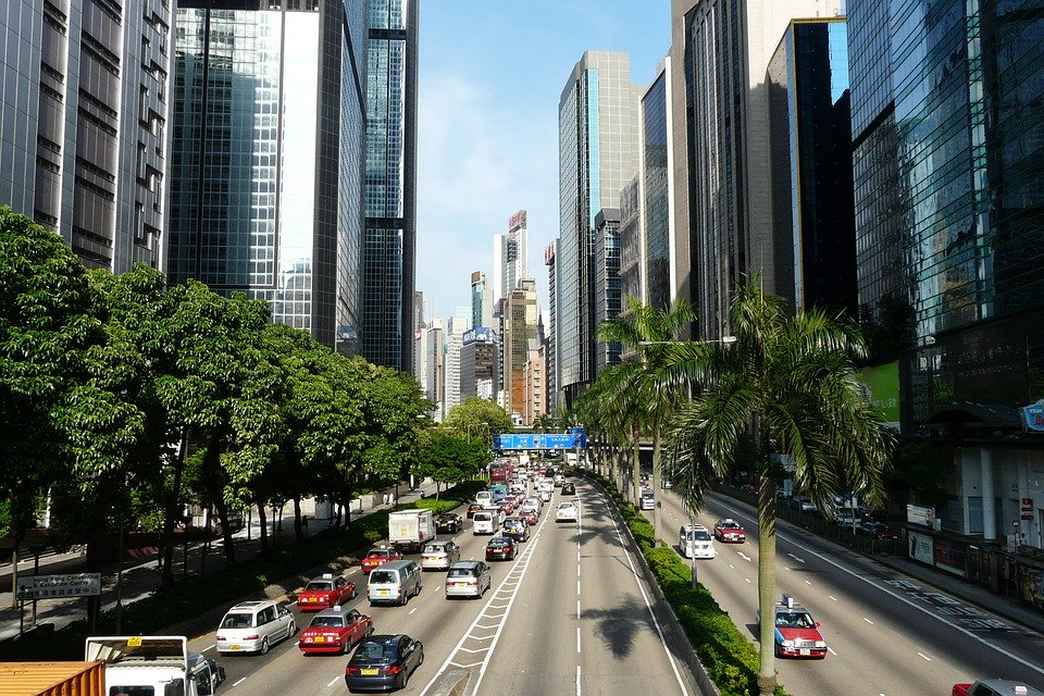 香港至少两家国际银行筛查可能被美国制裁客户名单 (图)