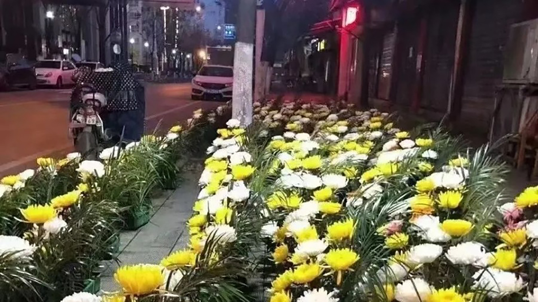 疑大规模隐瞒武汉疫情新证据 / 湖北申领老人津贴人数锐减15万