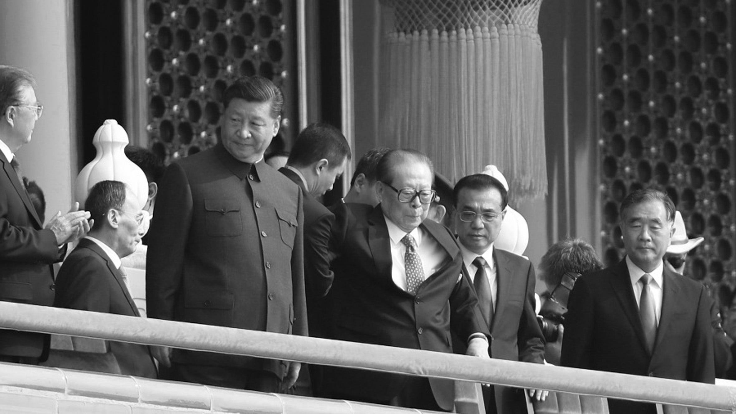 经济领域现高层内斗 / 习近平与江泽民亲属再被关注