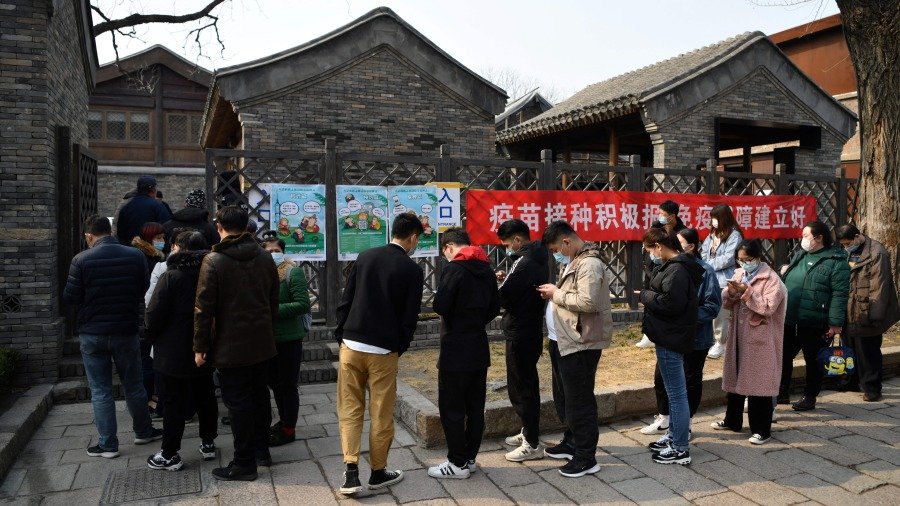 北京启动进社区、进村接种疫苗(图片来源:GREG BAKER/AFP via Getty Images)