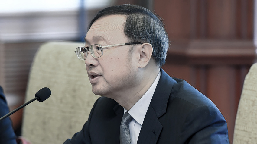 “反美是工作 留美是生活” 杨洁篪“裸官”身份被揭 安置妻女在美国生活