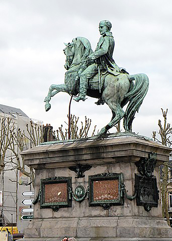 位于鲁昂的拿破仑一世雕像(Витольд Муратов/Wikimedia/CC-BY-SA-3.0)