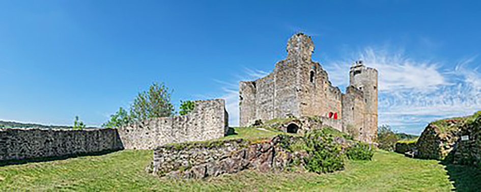 纳雅克城堡遗址(Krzysztof Golik/Wikipedia/CC BY 4.0)