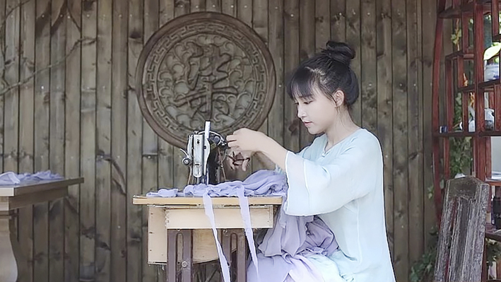 李子柒 (维基百科/CC BY 3.0）