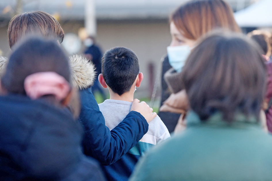 12月15日,西班牙为5至11岁儿童打疫苗。(MIGUEL RIOPA/AFP via Getty Images)