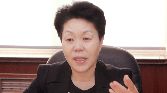 充当“保护伞”,退休三年的女反贪局长李少华被开除党籍。