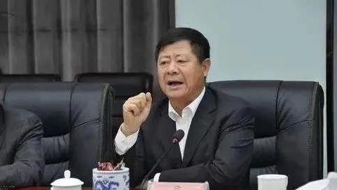 敛财超4亿元,贵州省前政协党组书记、主席王富玉一审被判死缓。