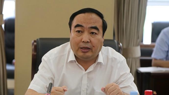 郑州政法委原书记落马细节曝光：吃了原告吃被告 (图)