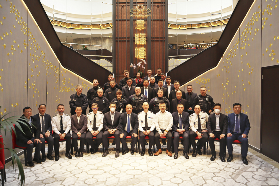 美丽城街区年度治安总结 / 巴黎四个区警长再度相聚美丽城