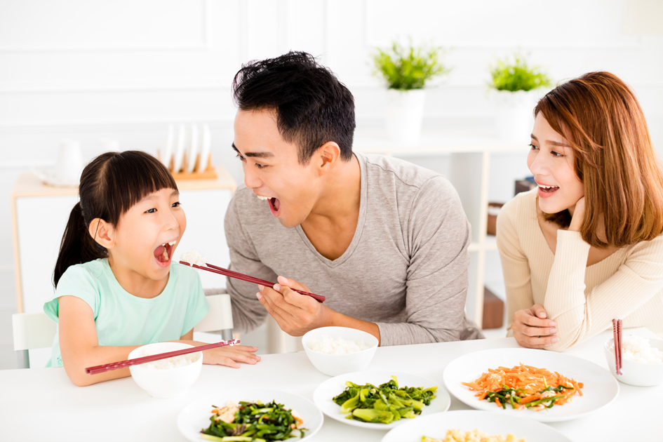 儿童教育  孩子们需要健康的饮食
