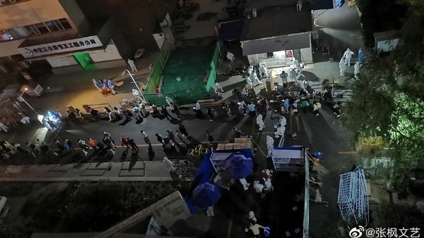 北京疫情失控？惊传南新园连夜拉走1万3000人 (视频/图)