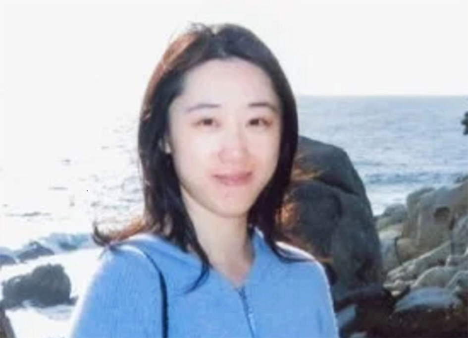 上海防疫“一刀切” / 海归清华才女命丧医院