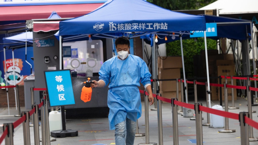 民生和财政负担加重  中共仍抓住清零政策不放 (图)