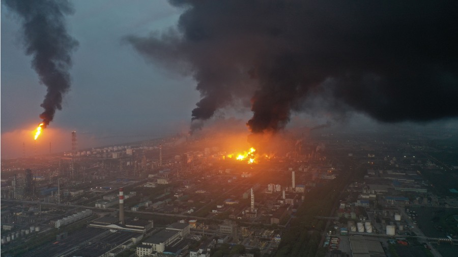 中国记者实探上海石化  员工噤声？(图)