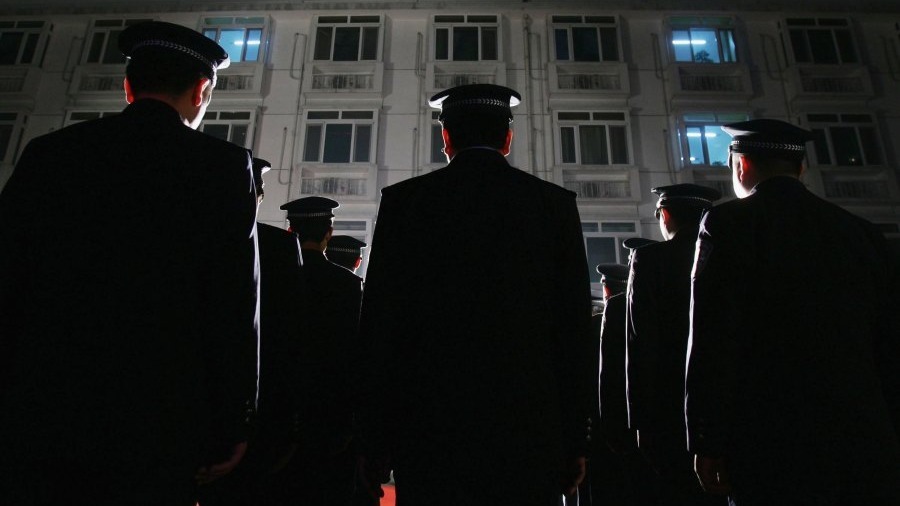 北京零容忍？中国各地警察武装巡逻  深入社区 “ 严打 ” (图)