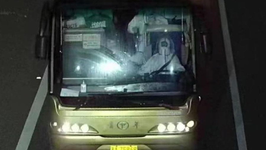 加速倒车  比贵州大巴更惨烈 (图)