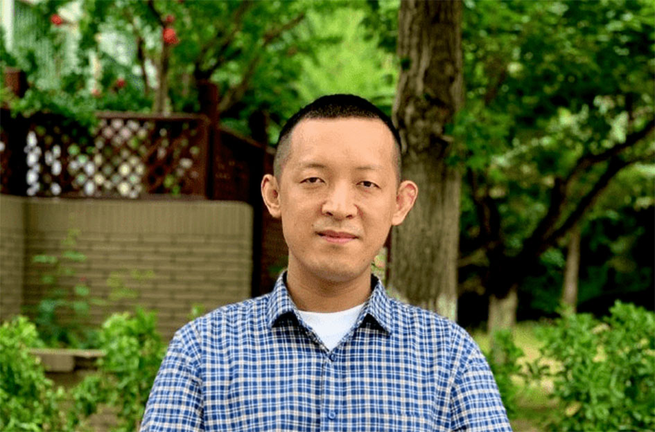 出家12年 寺庙修行并非理想 / 北大数学天才下山还俗