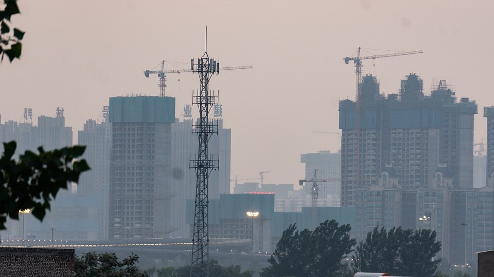 中国房地产持续低迷  购房者无奈住进烂尾楼 (图)