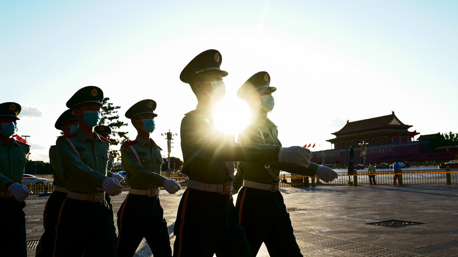 前所未见  全独生子女的共军 (图)