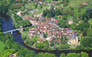 走进法国最美小镇   韦泽尔河畔圣莱昂（Saint-Léon-sur-Vézère）