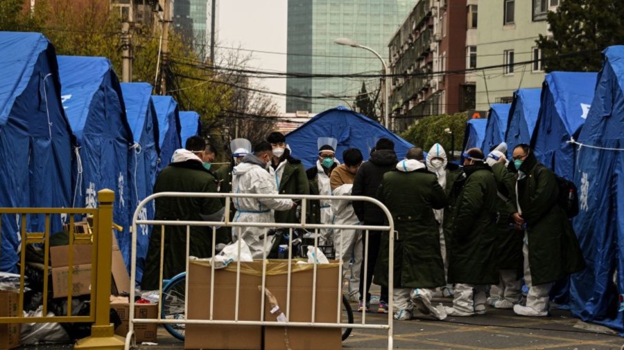 大陆再添3万余人染疫  谎报数据、签承诺书等乱象频传 (图)