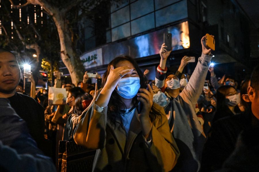 中共隐秘调查 “ 白纸运动 ” 参与者  手机暴露行踪 (图)