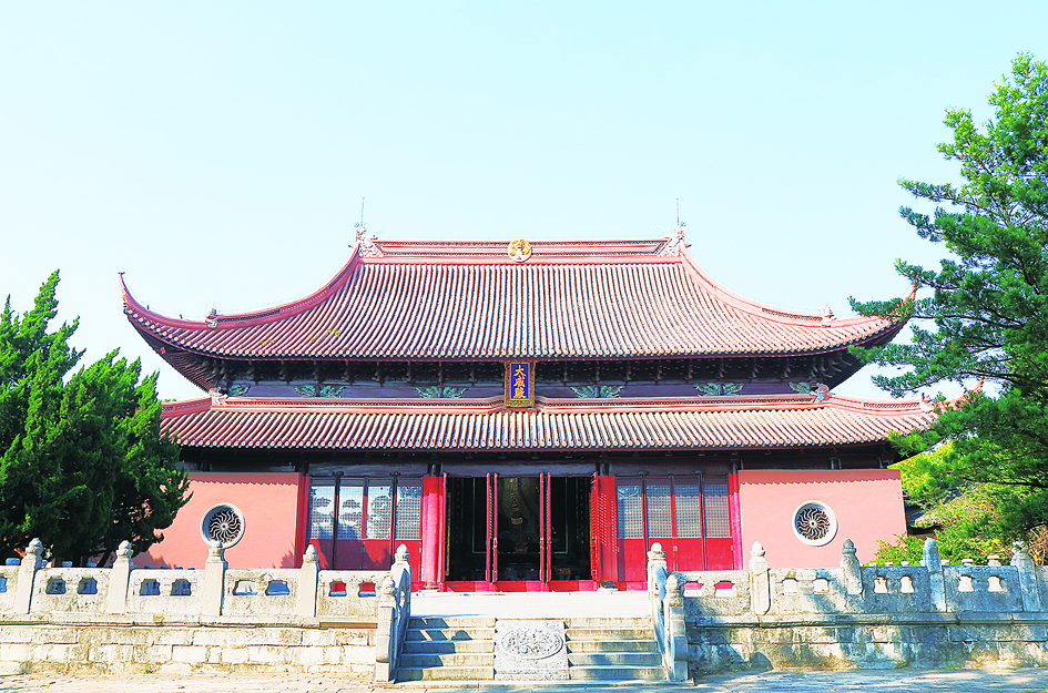范仲淹：行善积德 教子良方