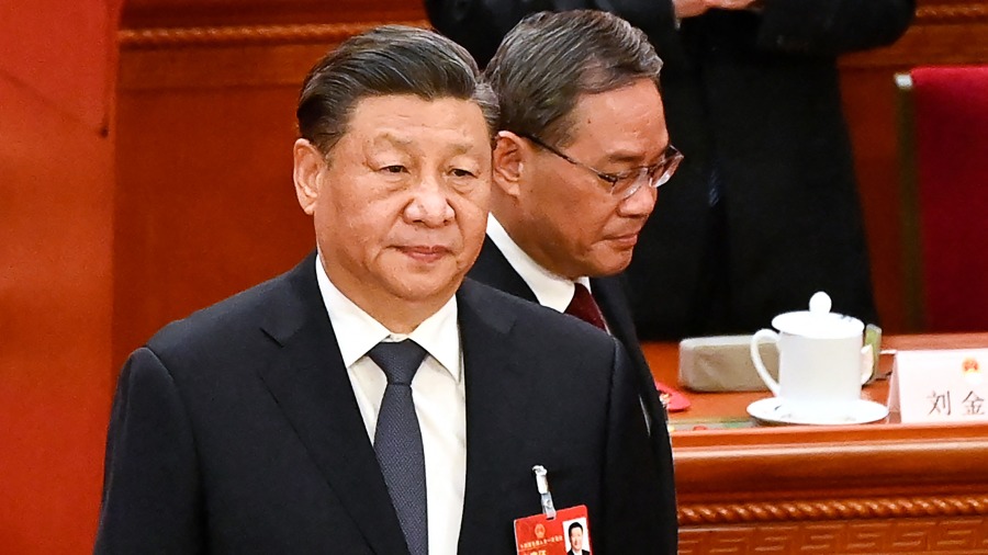 权力如儿戏，百姓看不懂这场官场滑稽戏 (图)