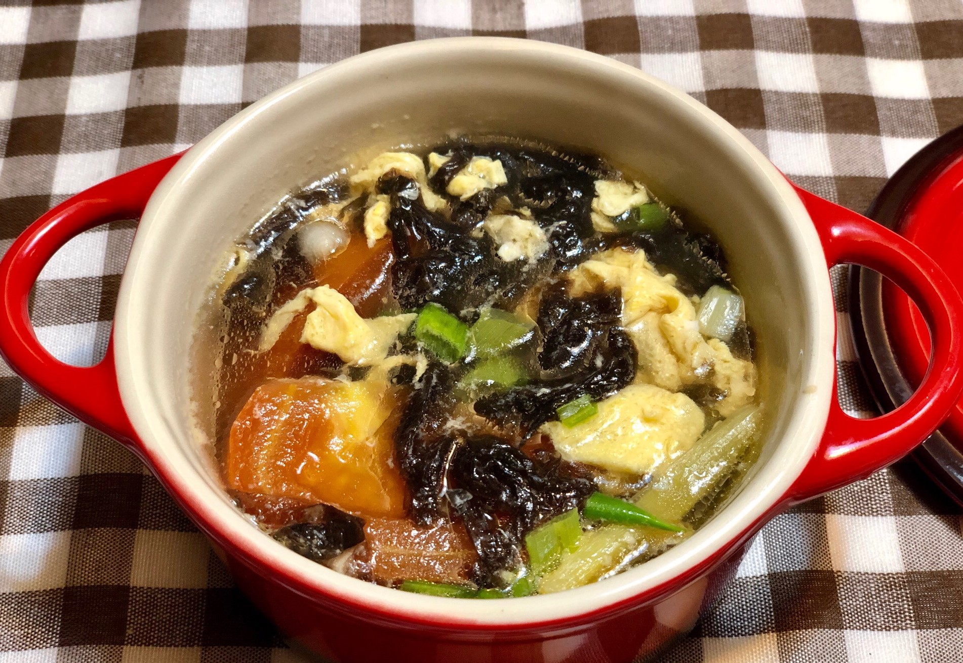 番茄紫菜蛋花汤(图片来源:翻拍网图)